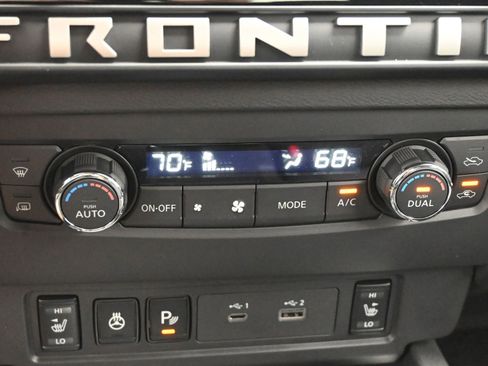 New 2025 Nissan Frontier SV w/ SV Convenience Package RWD image 18