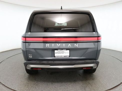 Used 2024 Rivian R1S Adventure AWD/4WD image 5