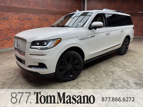 Used 2024 Lincoln Navigator L Reserve AWD/4WD image 1