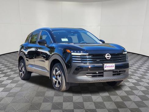 New 2026 Nissan Kicks SV image 2