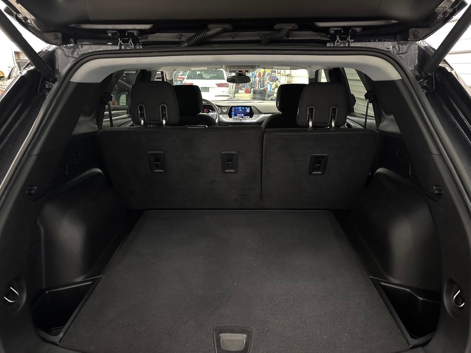 Used 2021 Chevrolet Blazer LT AWD/4WD image 33