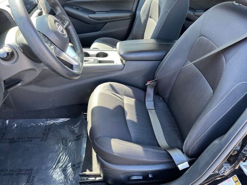 Used 2025 Nissan Altima 2.5 SV image 27