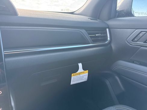 New 2027 GMC Terrain Elevation w/ Technology Package II AWD/4WD image 26