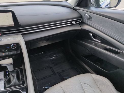 Used 2023 Hyundai Elantra Limited FWD image 16
