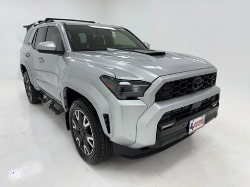 Used 2025 Toyota 4Runner TRD Sport image 2