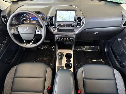 Used 2024 Ford Bronco Sport Outer Banks w/ Tech Package AWD/4WD image 12
