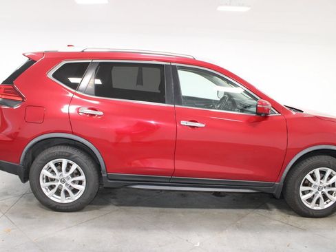 Used 2017 Nissan Rogue SV w/ SV Premium Package AWD/4WD image 11