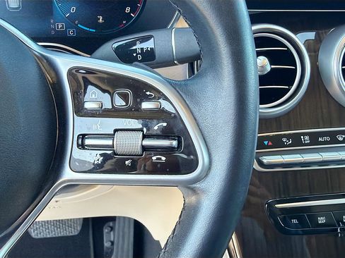 Used 2022 Mercedes-Benz GLC 300 image 38