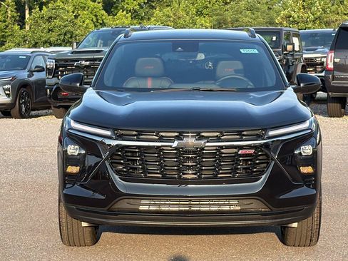New 2026 Chevrolet Trax RS w/ Driver Confidence Package FWD image 2