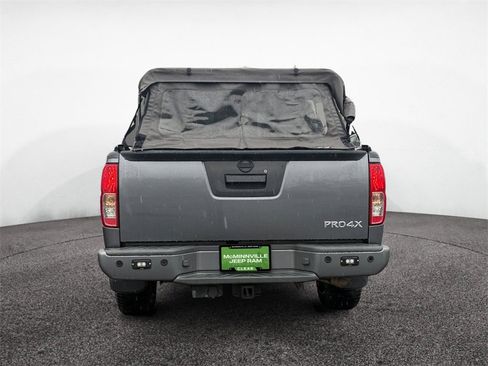 Used 2020 Nissan Frontier PRO-4X w/ Pro-4x Utility Package image 4