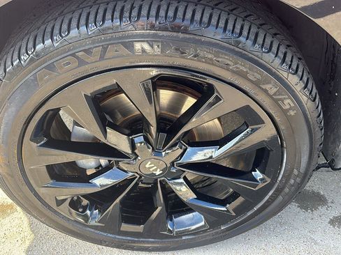 Used 2021 Kia Sorento SX image 12