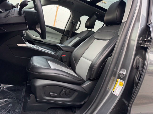 Certified 2023 Ford Explorer XLT w/ Equipment Group 202A AWD/4WD image 5
