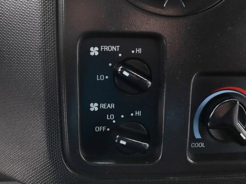 Used 2015 Ford E-450 and Econoline 450 Super Duty w/ Shuttle Bus Prep Package image 29