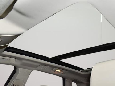Used 2011 Cadillac SRX Performance FWD image 28