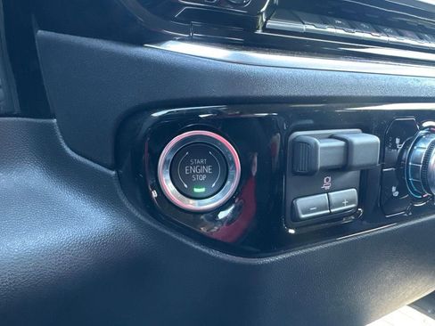 New 2026 GMC Sierra 1500 Elevation w/ Elevation Select Package AWD/4WD image 31