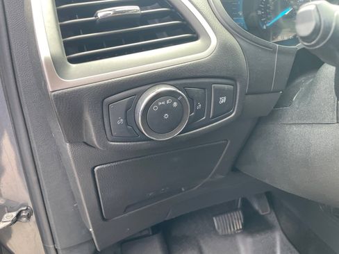 Used 2022 Ford Edge SEL AWD/4WD image 25