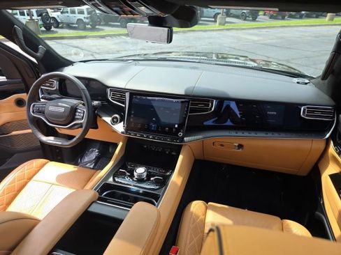 Used 2024 Jeep Grand Wagoneer L Series III w/ Rear Seat Video Group 1 AWD/4WD image 65