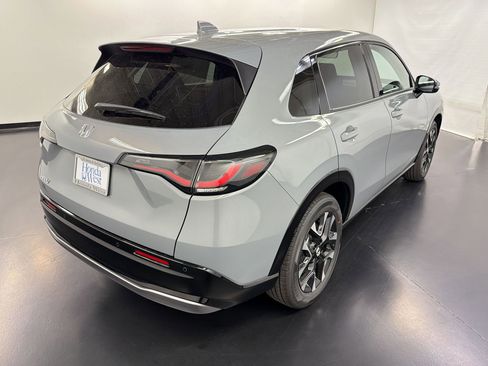 New 2026 Honda HR-V EX-L image 9