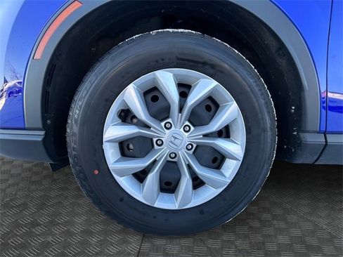 Used 2025 Honda CR-V LX image 13