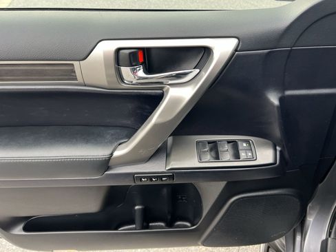 Used 2023 Lexus GX 460 Premium image 15