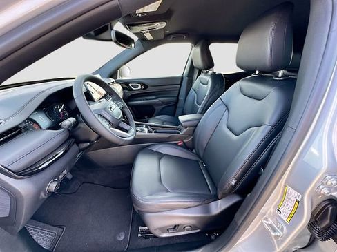 New 2026 Jeep Compass Limited image 14