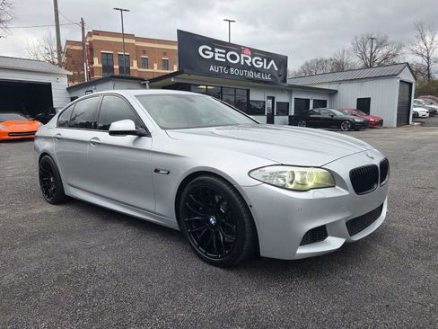 Used 2013 BMW 550i Sedan image 3