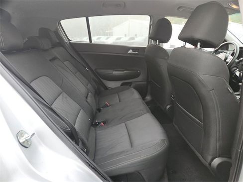 Used 2022 Kia Sportage LX image 14