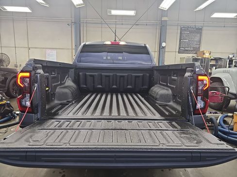 Used 2025 Ford Ranger XLT w/ Equipment Group 301A High AWD/4WD image 12