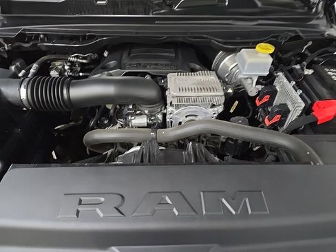 Used 2022 RAM 1500 Big Horn AWD/4WD image 12
