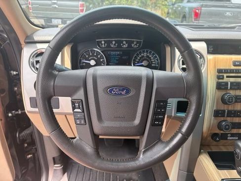 Used 2011 Ford F150 Lariat w/ Lariat Chrome Pkg AWD/4WD image 10