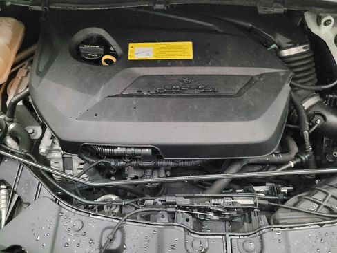 Used 2015 Ford Escape SE w/ Equipment Group 201A image 30