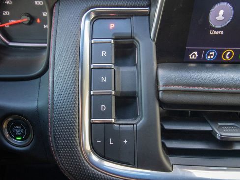 Used 2021 Chevrolet Suburban RST w/ Luxury Package image 35