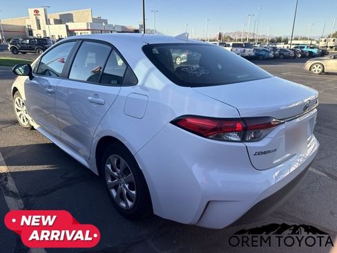 Used 2026 Toyota Corolla LE FWD image 10