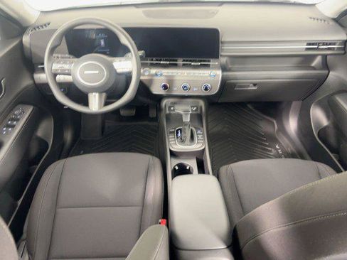 New 2026 Hyundai Kona SE image 15