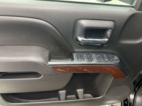 Used 2017 GMC Sierra 1500 SLE w/ SLE Value Package image 20