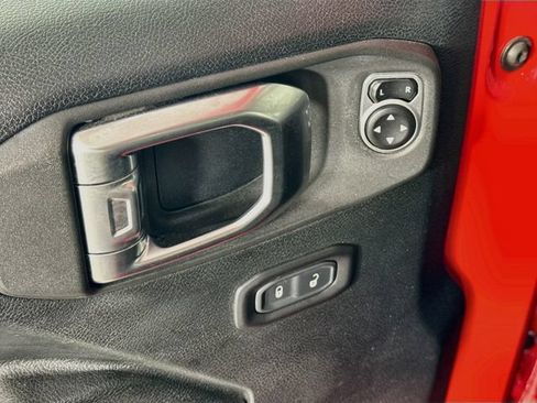 Used 2020 Jeep Wrangler Sport AWD/4WD image 21
