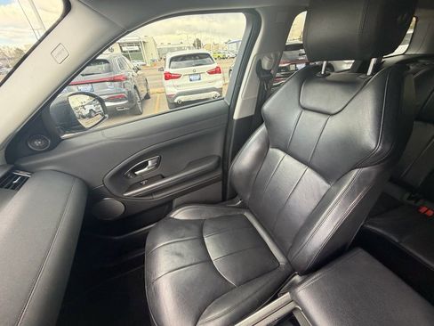 Used 2019 Land Rover Range Rover Evoque SE AWD/4WD image 20