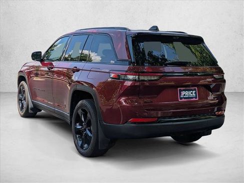 Used 2023 Jeep Grand Cherokee Limited w/ Luxury Tech Group II AWD/4WD image 8