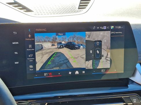 Used 2025 BMW X1 xDrive28i w/ Technology Package image 18