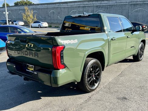 Used 2022 Toyota Tundra SR5 w/ TRD Sport Package AWD/4WD image 6