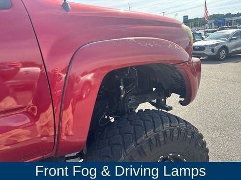 Used 2011 Toyota Tacoma 4x4 Double Cab w/ TRD Sport Pkg image 17