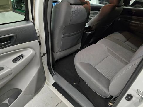 Used 2012 Toyota Tacoma 4x4 Double Cab w/ TRD Off-Road Pkg image 29