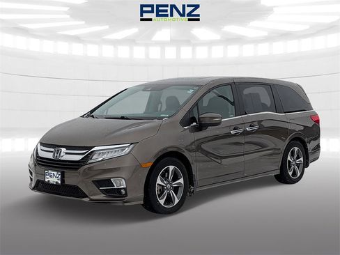 Used 2018 Honda Odyssey Touring image 7