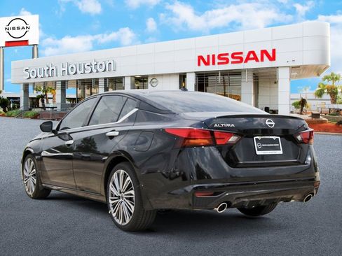 New 2025 Nissan Altima 2.5 SL image 3