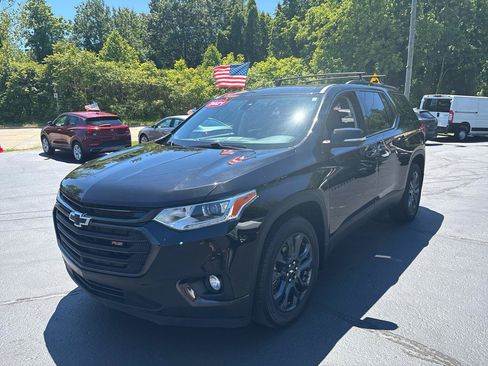 Used 2021 Chevrolet Traverse RS w/ LPO, Floor Liner Package AWD/4WD image 3