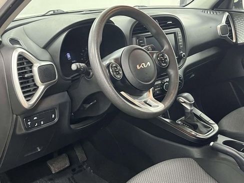 Used 2022 Kia Soul LX w/ Technology Package image 12