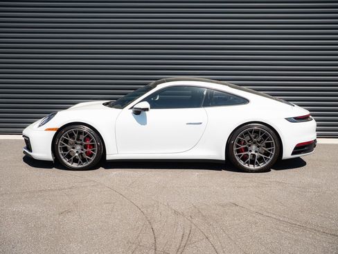 Certified 2024 Porsche 911 Carrera 4S AWD/4WD image 2
