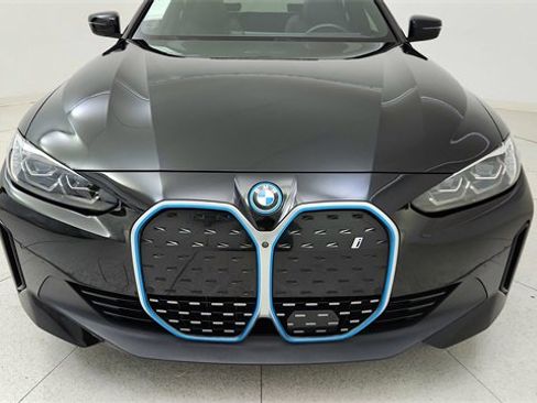 Used 2023 BMW i4 eDrive35 image 8