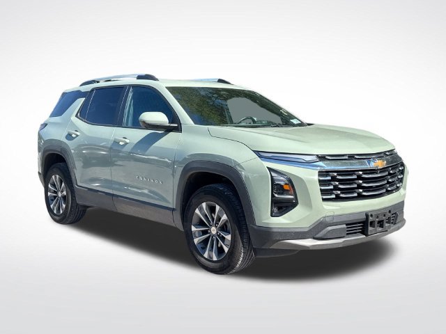 Used 2025 Chevrolet Equinox LT w/ Convenience Package II AWD/4WD image 9