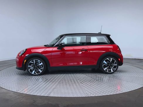 New 2026 MINI Cooper 2-Door Hardtop FWD image 5